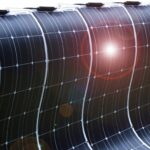 grupo de placas solares flexibles