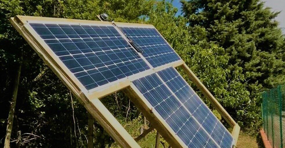 placas solares en el campo